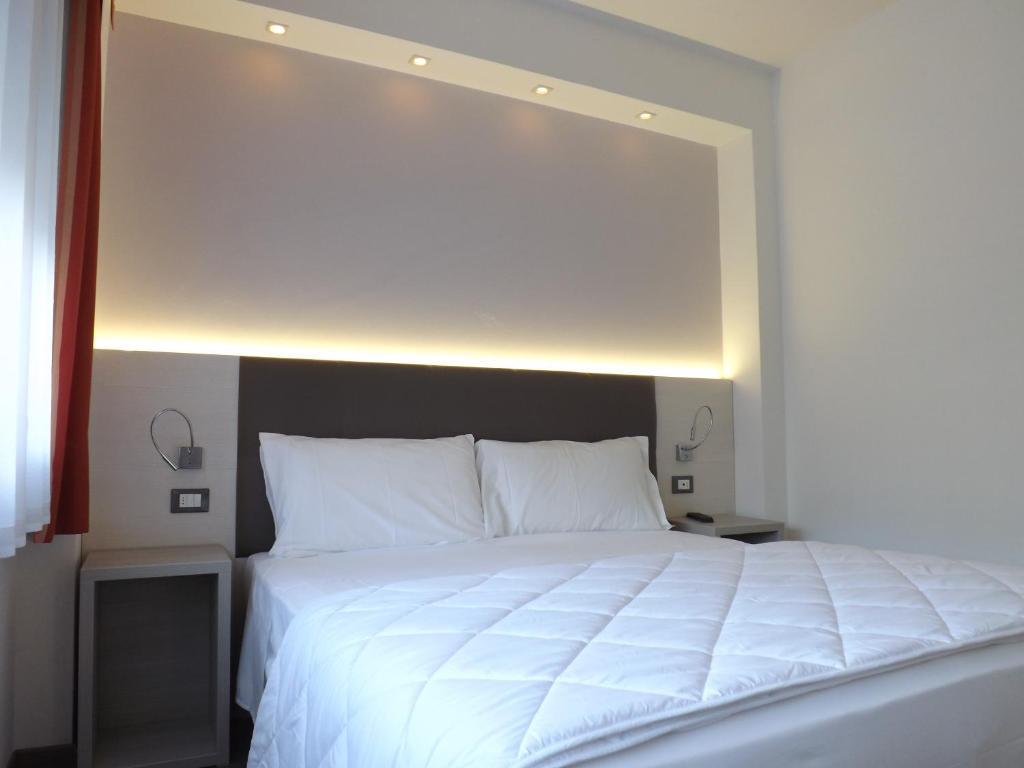 Hotel Ariston Bolzano Room photo
